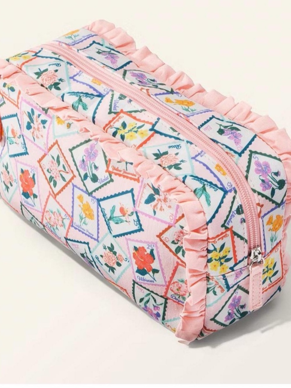 Women’s Floral Pink Makeup Bag with Assorted 5 Card Samples - Picture 2 of 10